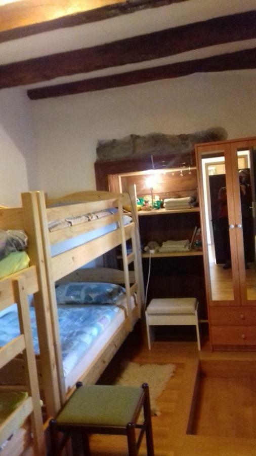 Apartmaji Pri Zivcovih Dutovlje Экстерьер фото